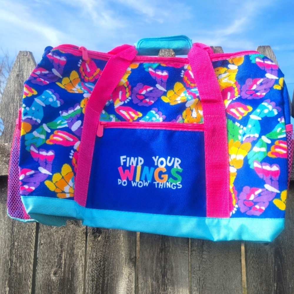 Girl Scouts “Find Your Wings Do Wow Things” Duffle Bag